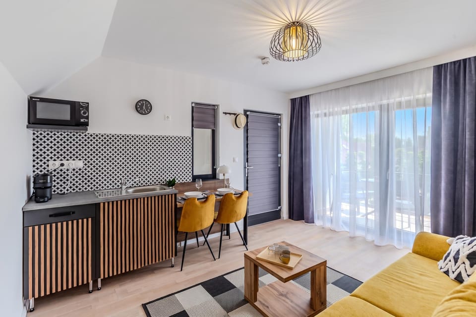 Kitchen and dining area