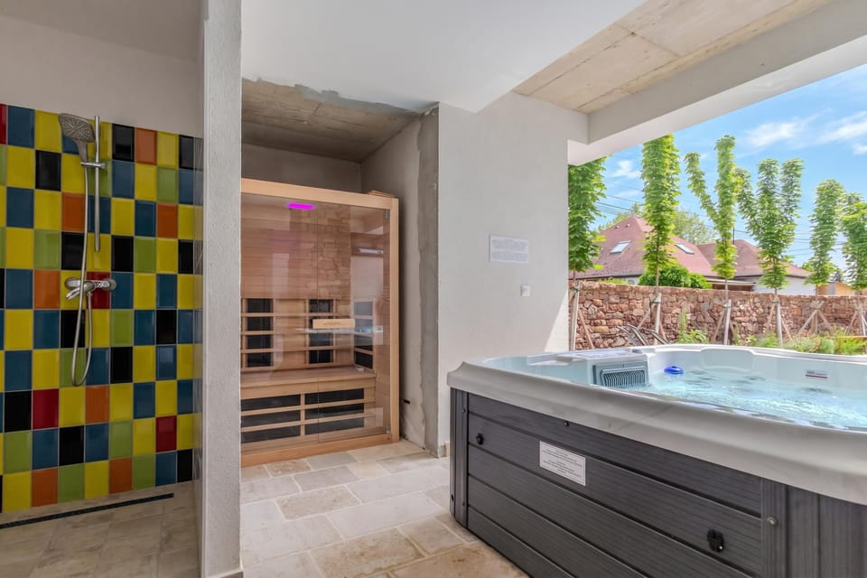 Jacuzzi