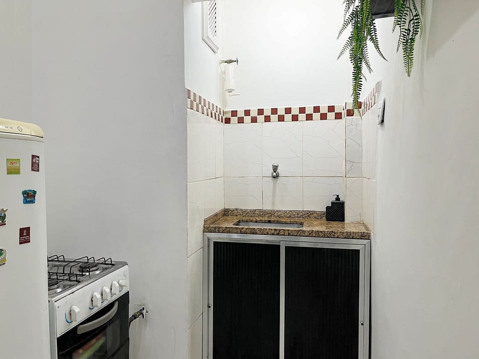 Apartment | Private kitchen | Microwave, oven, stovetop, cookware/dishes/utensils