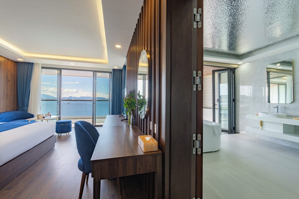 Presidential Room, Ocean View | Premium bedding, memory foam beds, minibar, in-room safe