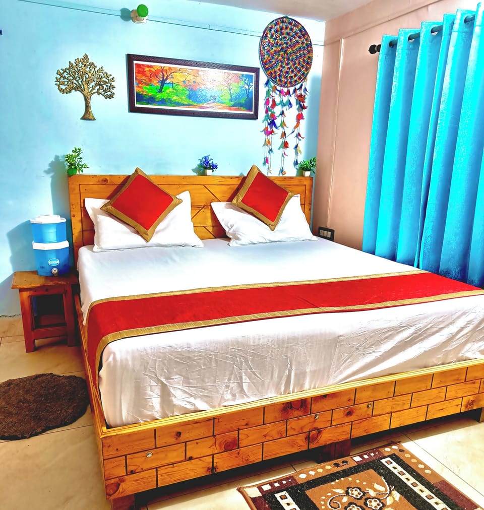 Standard Twin Room, 1 Bedroom | Premium bedding, down comforters, Select Comfort beds, desk