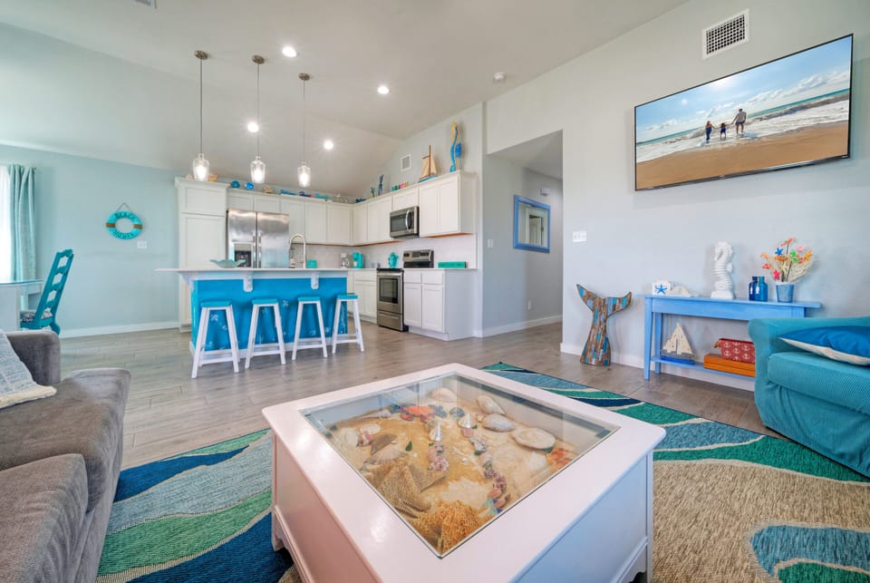 Charming interior decor adds personality to every corner. (Sand Feet Retreat)