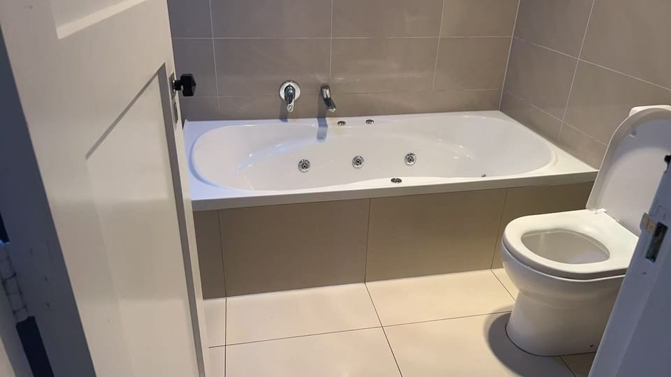 House | Bathroom