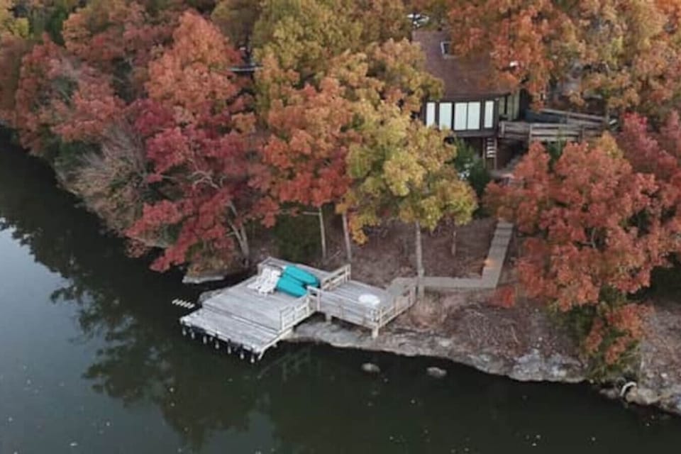 From above, Treetop Village reveals its unique treehouse-style charm and prime lakefront location.