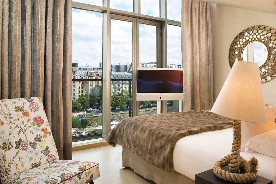 Royal Suite | Premium bedding, in-room safe, individually decorated, blackout drapes