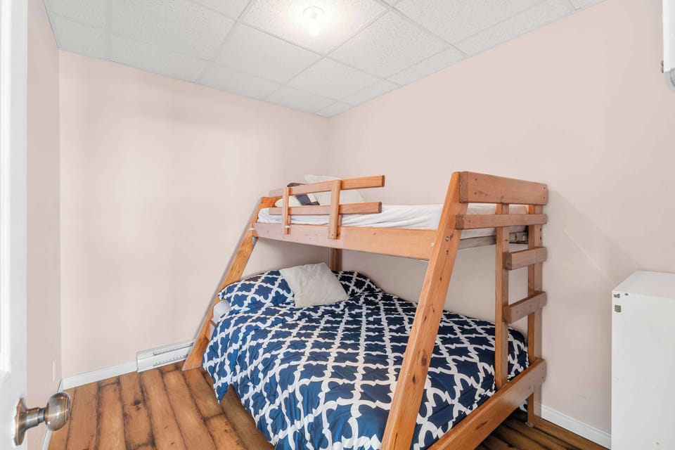 Chambre sous-sol - Lit double, Lit simple