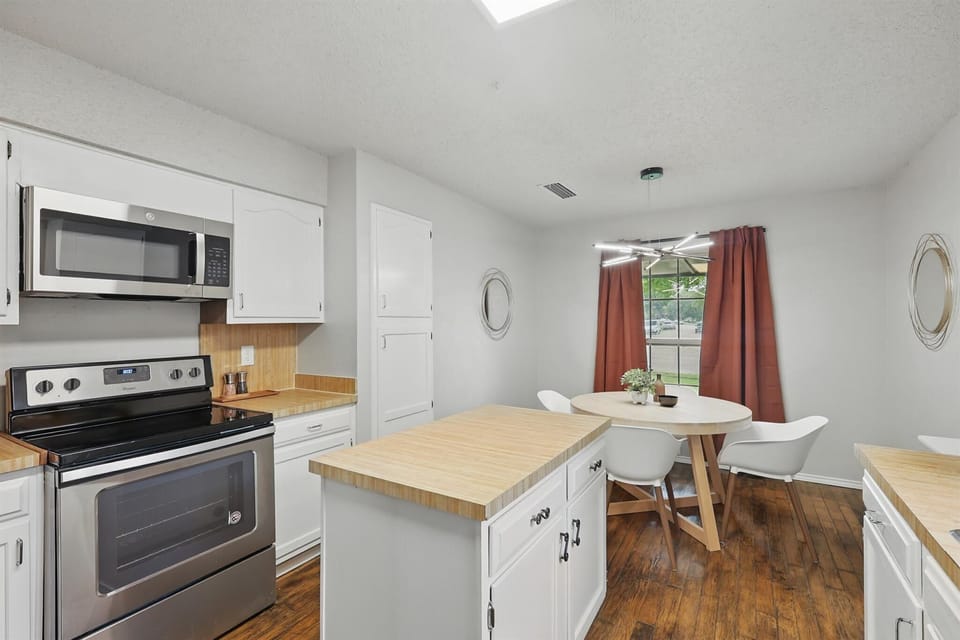 A kitchen may be the heart of the home but you’re the heart of the kitchen! Feeling inspired by the south? Try your hand at whipping up a batch of southern chicken and waffles!