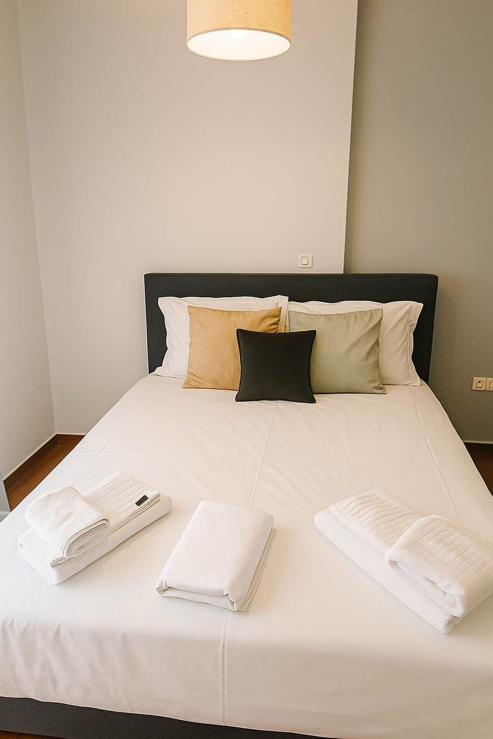 Comfortable double bed