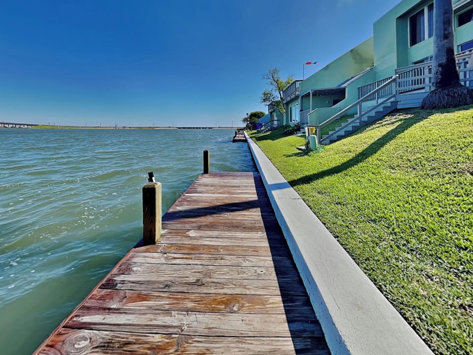 Dock
