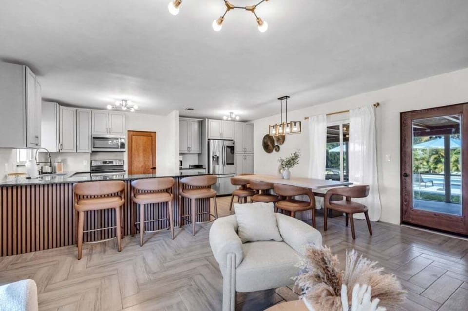 House, 4 Bedrooms | Interior