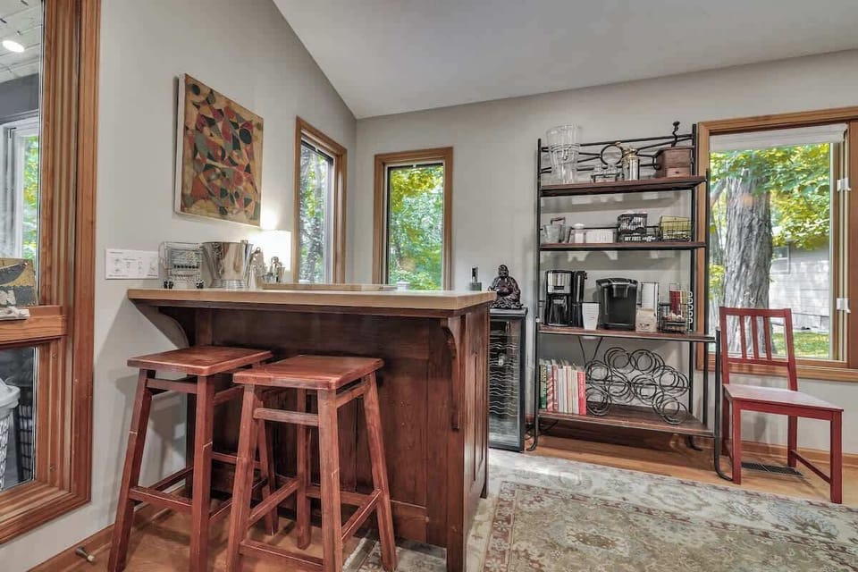 A chic little spot for your morning brew or happy hour fix.