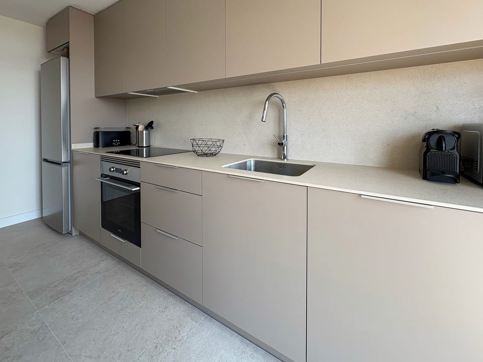 Apartment (4 Bedrooms) | Private kitchen | Coffee/tea maker, electric kettle