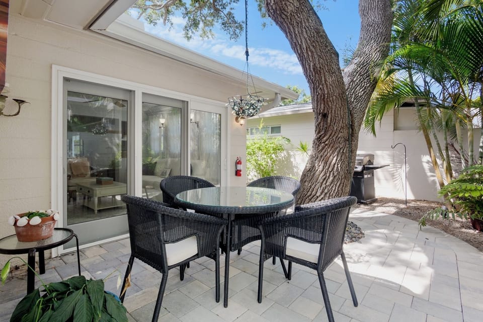 Outdoor Dining Area