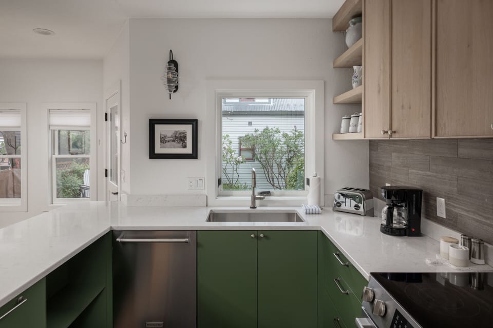 Kitchen - Fully appointed kitchen with stainless steel gas range