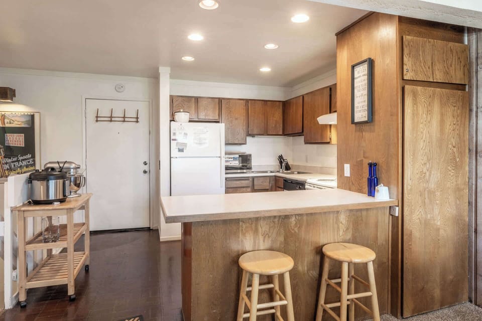 Counter seating at the full kitchen 