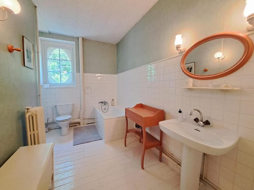 Suite, Garden View | Bathroom