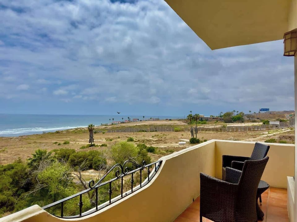 Balcony with seating area