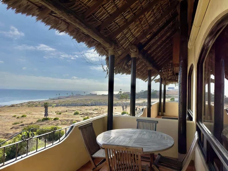 Balcony with seating area