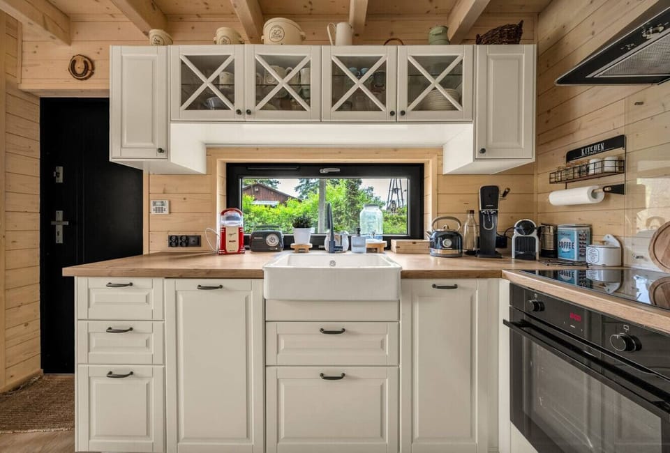 Fully Equipped Kitchen with Coffee Machine and Dishwasher | Book Now with RENTUJEMY.COM