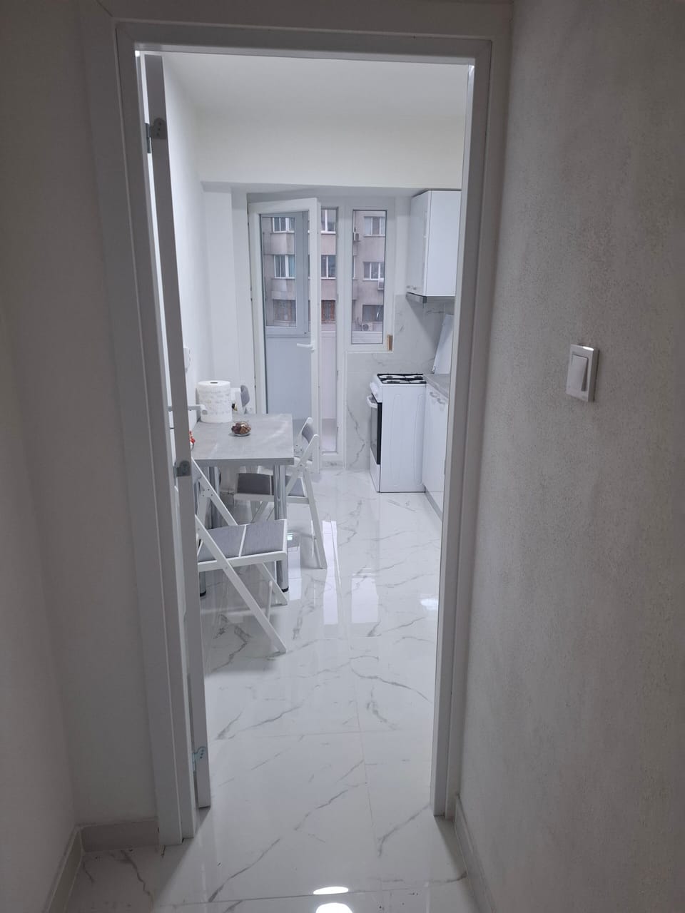 Apartment, 2 Bedrooms, Smoking, Balcony | Interior