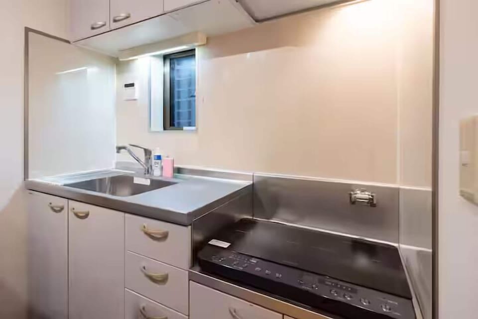 Basic House, City View | Private kitchen | Electric kettle