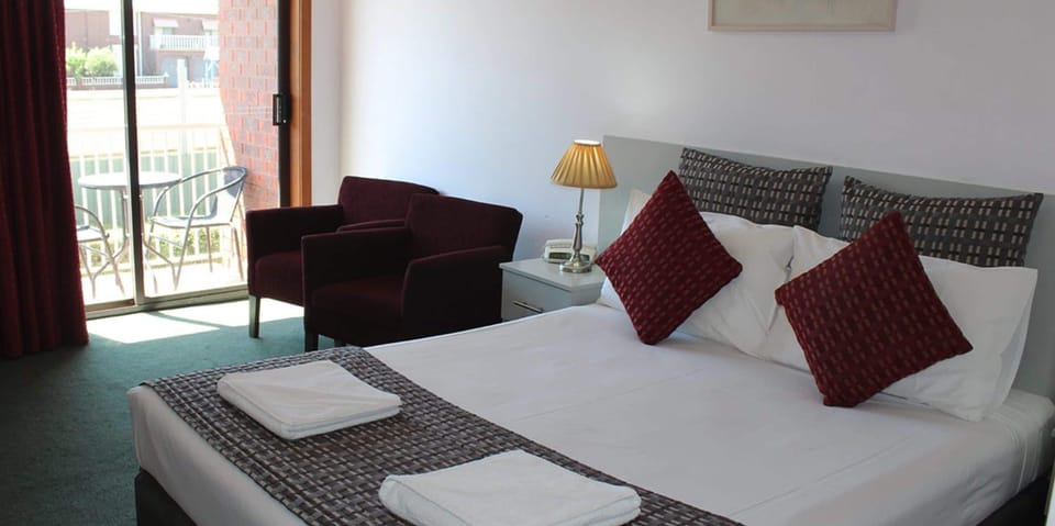 In-room safe, iron/ironing board, free WiFi, bed sheets
