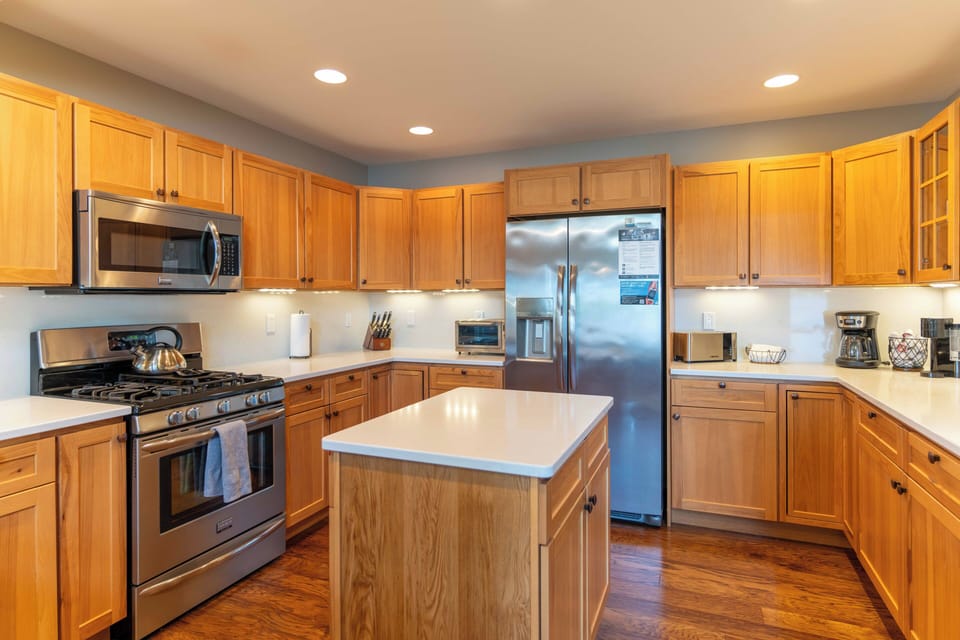 Fully stocked kitchen