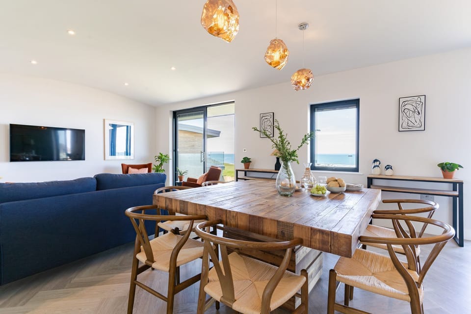 Kitchen The Crow's Nest, The Lookout, Widemouth Bay, Cornwall, self catering with Beach Retreats.