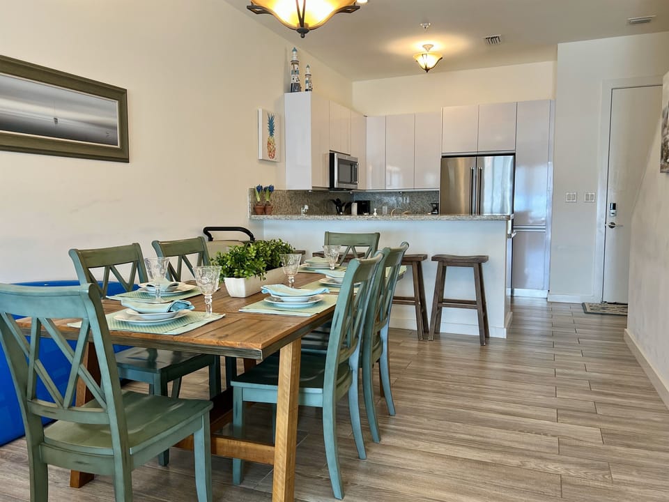 Dining Area for 10
