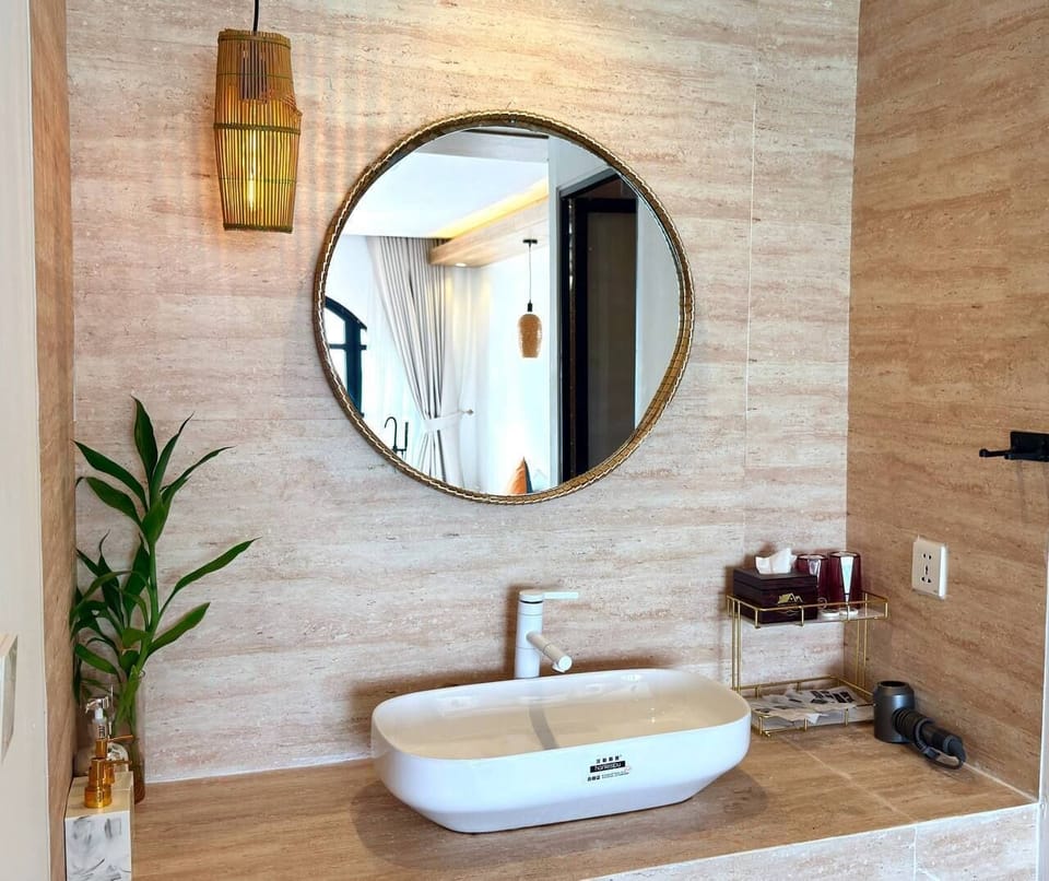 Family Double Room, 2 Bedrooms, Sea View, Beachfront | Bathroom | Rainfall showerhead, free toiletries, hair dryer, slippers