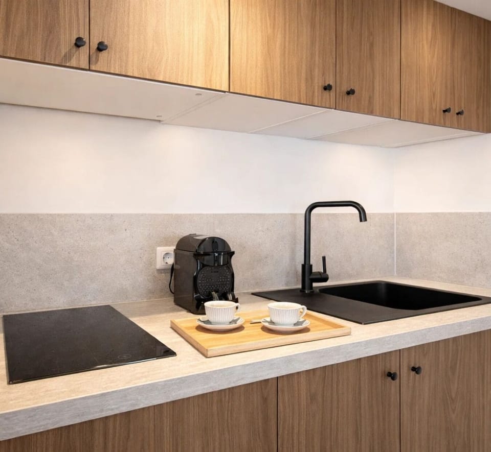 Superior Studio, Courtyard View | Private kitchen | Mini-fridge, microwave, stovetop, espresso maker