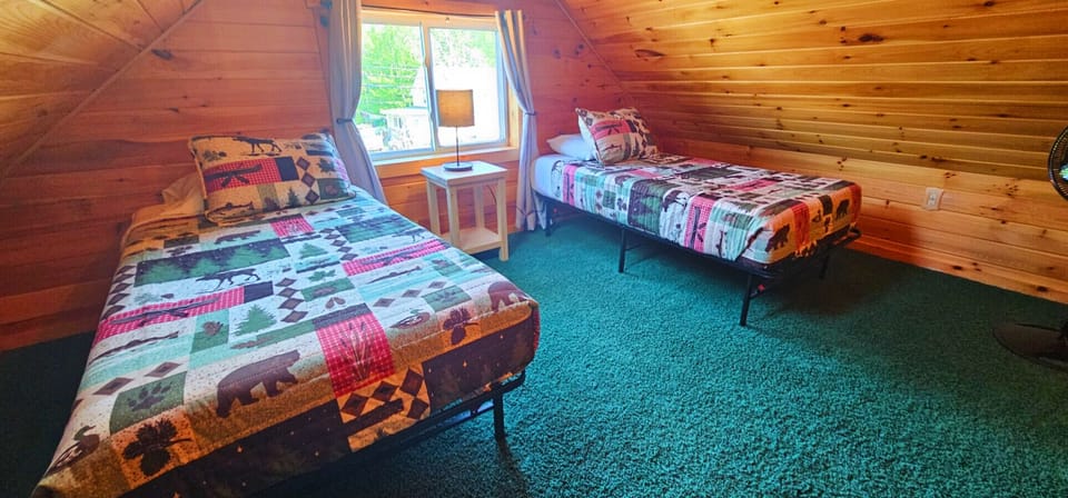 Bedroom 3- 2 Twin Beds
