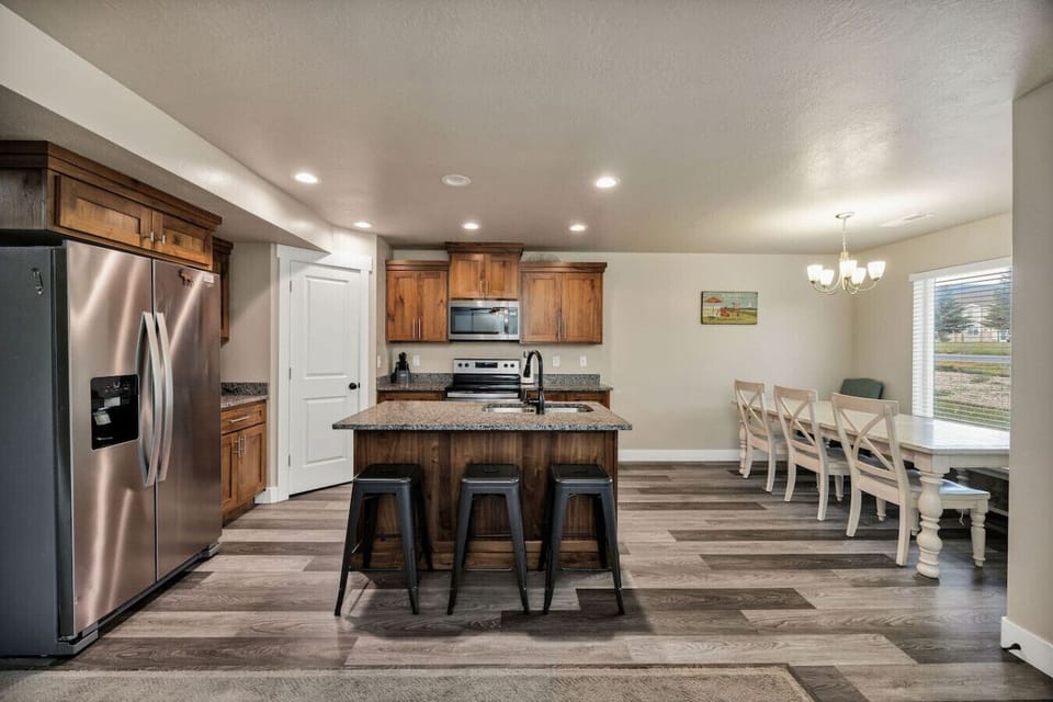 Complete with modern appliances, cookware, and dining essentials