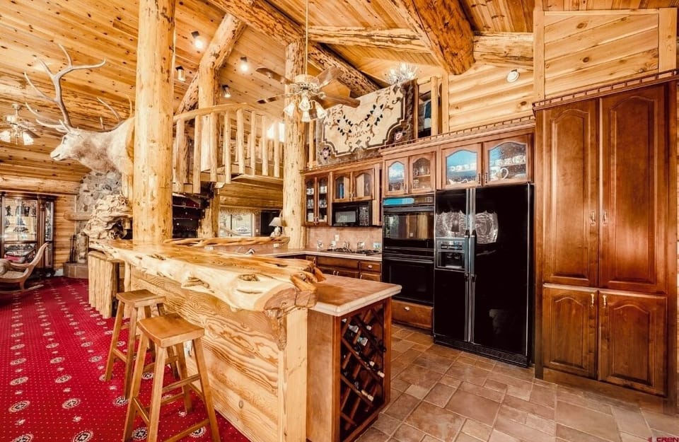 Upper kitchen