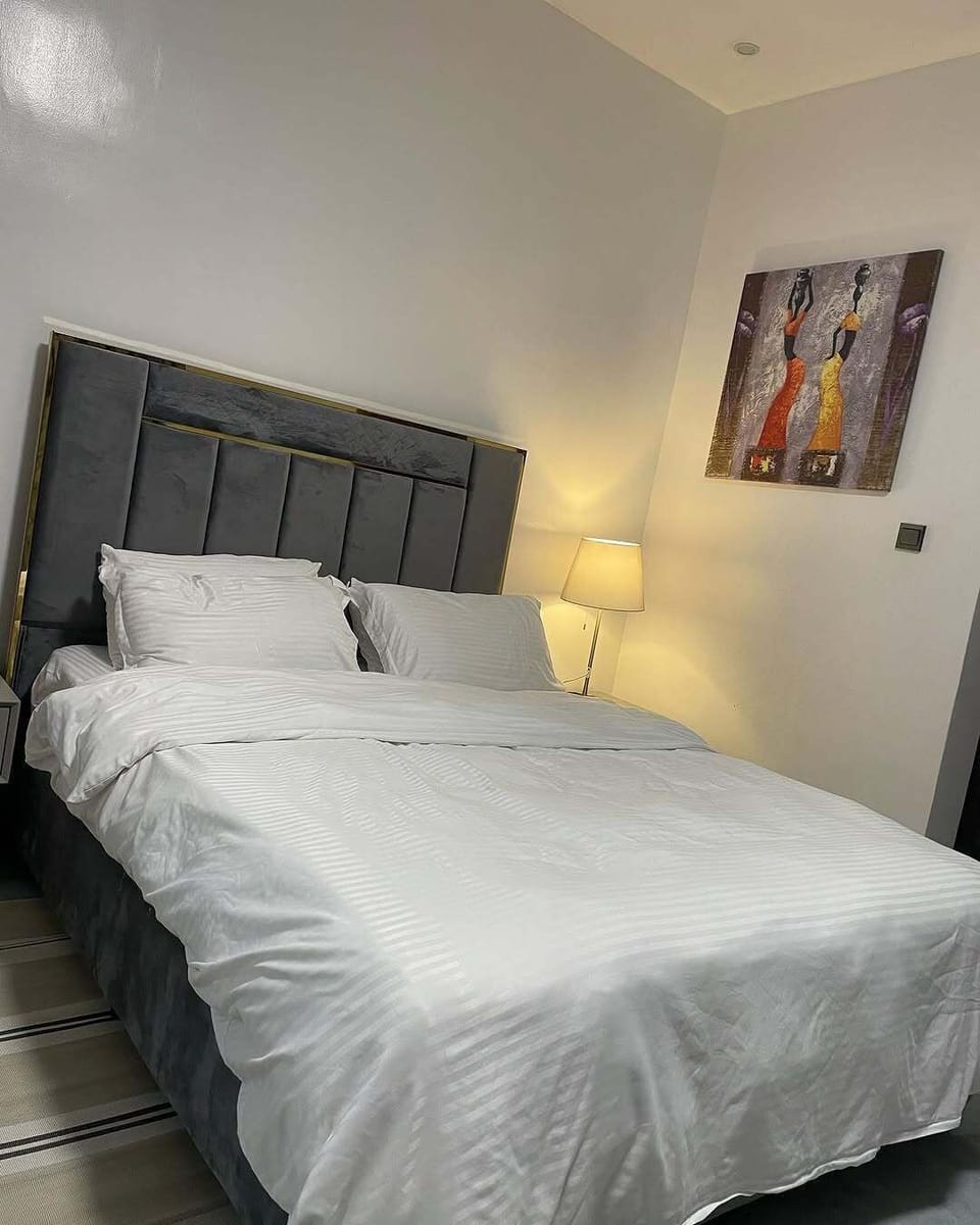 Basic Double Room, Balcony, City View | Iron/ironing board, WiFi (free)