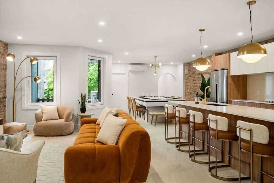 Robin Couet-4276 rue saint-Denis, Montréal-1,