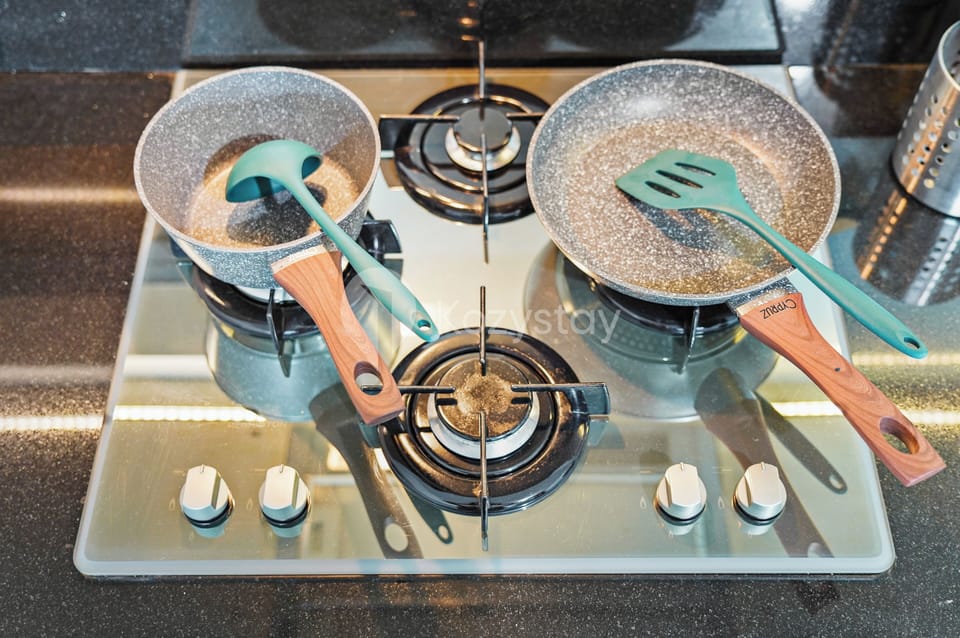 Apartment, 3 Bedrooms, City View | Private kitchen