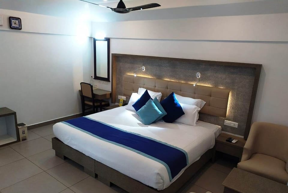 In-room safe, iron/ironing board, free WiFi