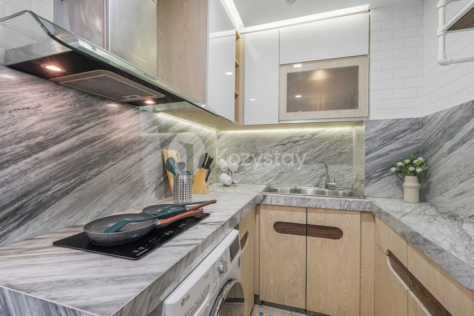 Apartment, 2 Bedrooms, City View | Private kitchen | Full-size fridge, microwave, stovetop, rice cooker