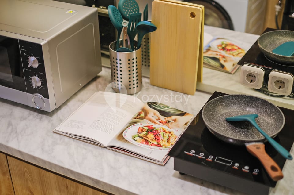 Apartment, 2 Bedrooms, City View | Private kitchen | Full-size fridge, microwave, stovetop, rice cooker