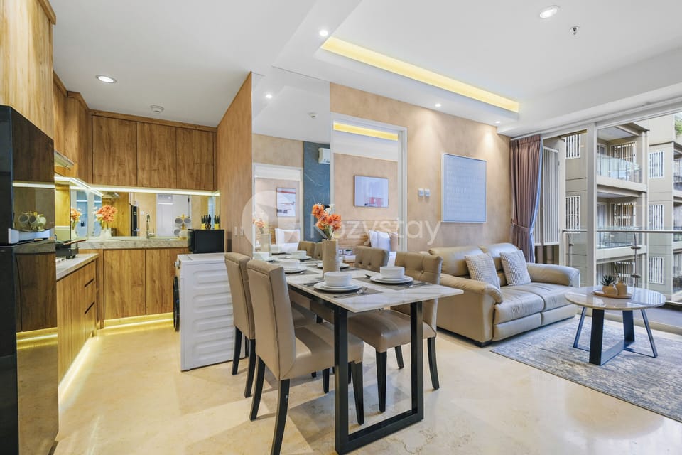 Apartment, 2 Bedrooms, City View | Living area | 55-inch Smart TV with cable channels, Netflix, streaming services