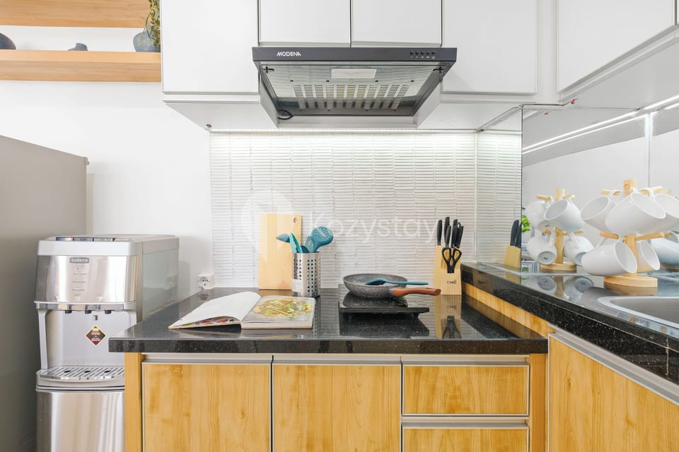 Apartment, 2 Bedrooms, City View | Private kitchen | Full-size fridge, microwave, stovetop, rice cooker