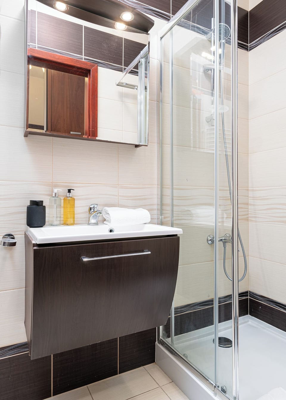 Apartment | Bathroom