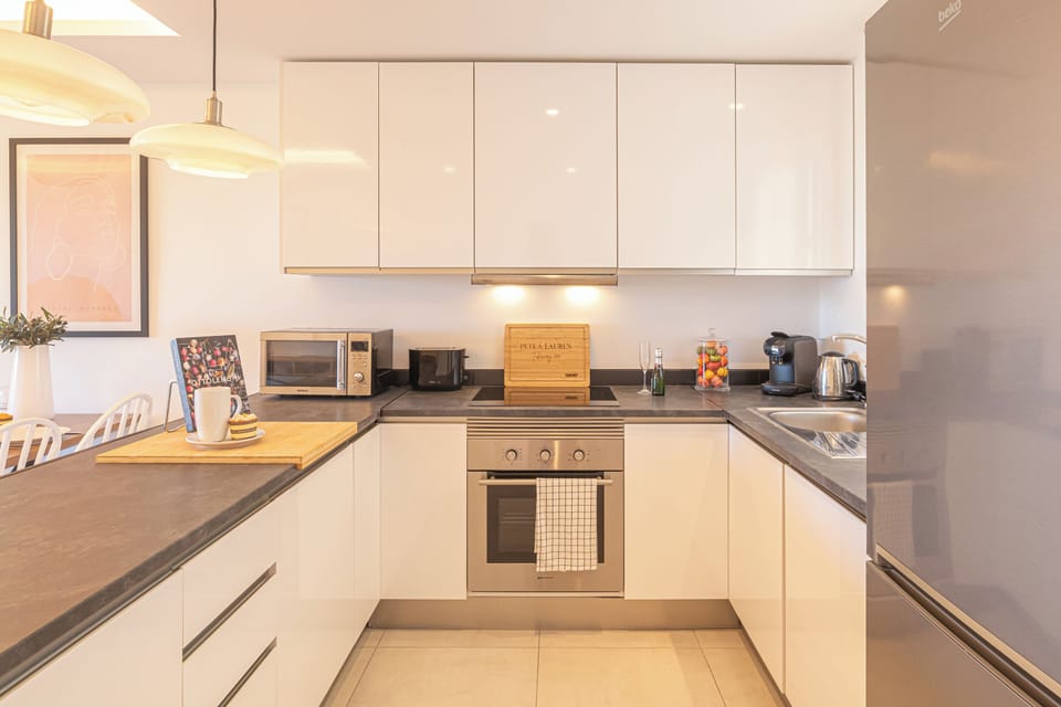 Honeymoon Apartment, 2 Bedrooms, 2 Bathrooms (Luxury Family Riviera Del Mar) | Private kitchen