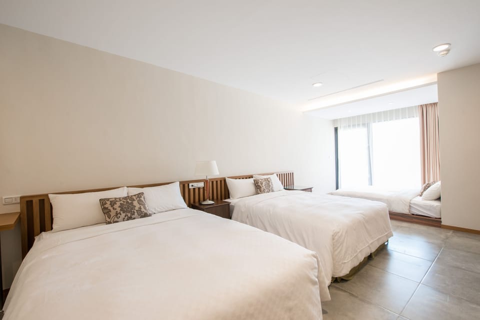 Family Room, Balcony | Individually decorated, desk, soundproofing, free WiFi