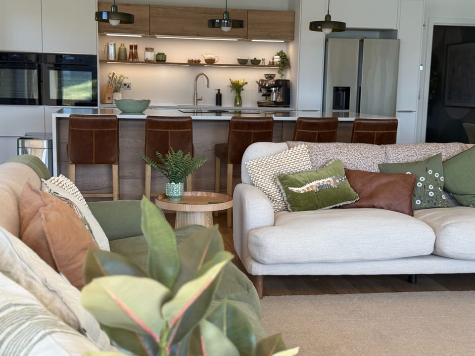House, Smoking | 5 bedrooms, desk, high-speed internet