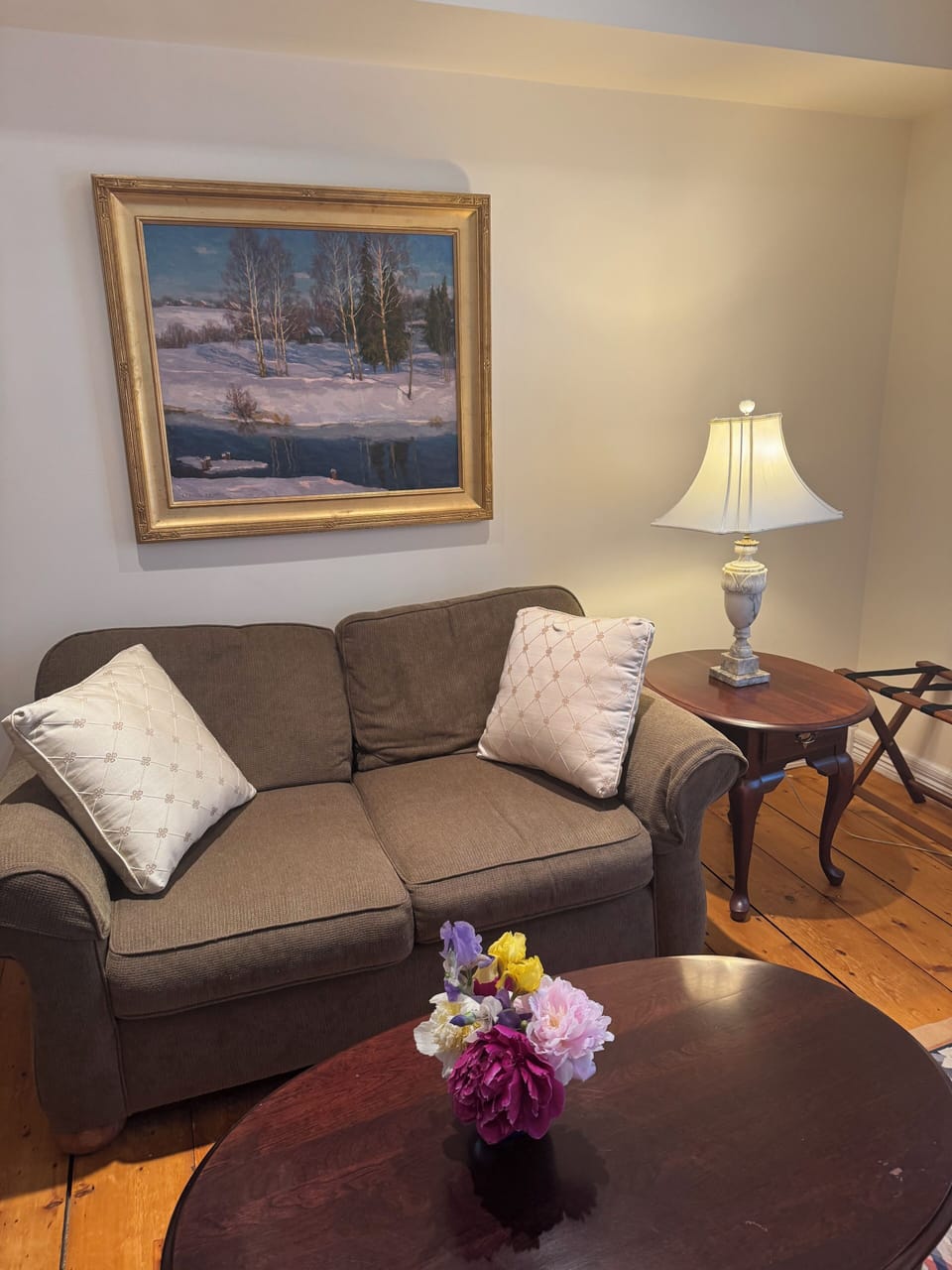 Deluxe Double Room | Individually decorated, individually furnished, desk, laptop workspace