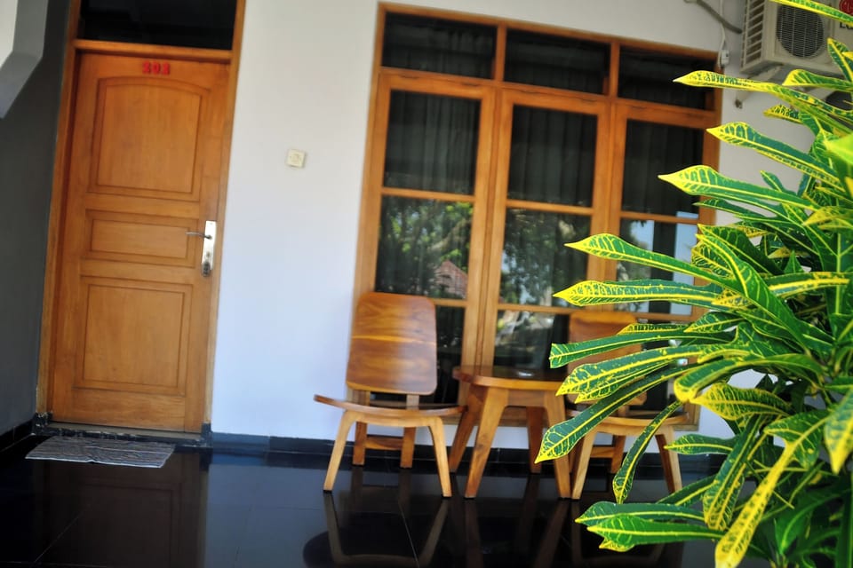 Deluxe Twin Room, Garden View | Living area
