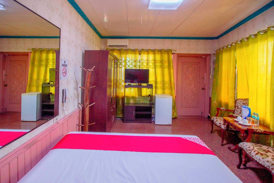 Superior Room | Desk, free WiFi, bed sheets