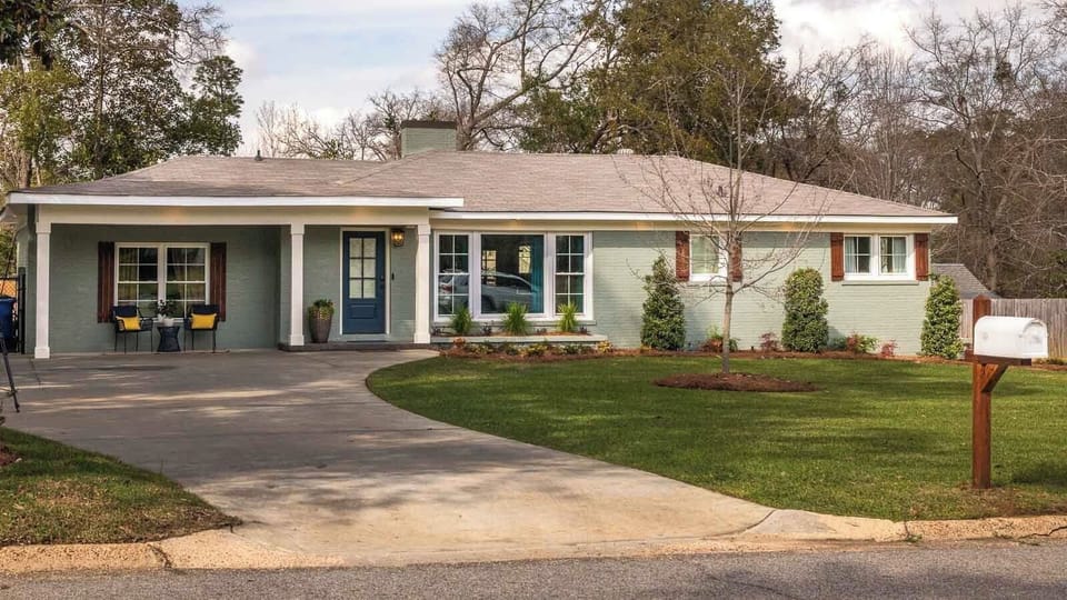  Welcome to your boutique getaway in Dothan, AL! Where charm meets nature, wellness and comfort. 